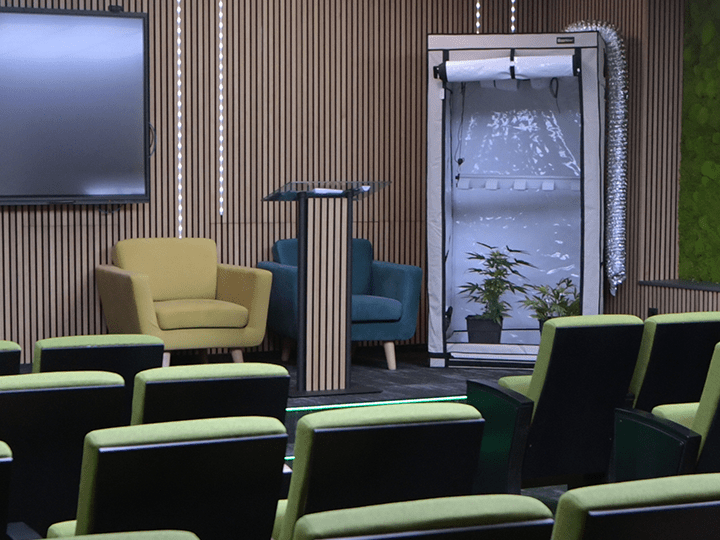 academyAuditorium_720x540